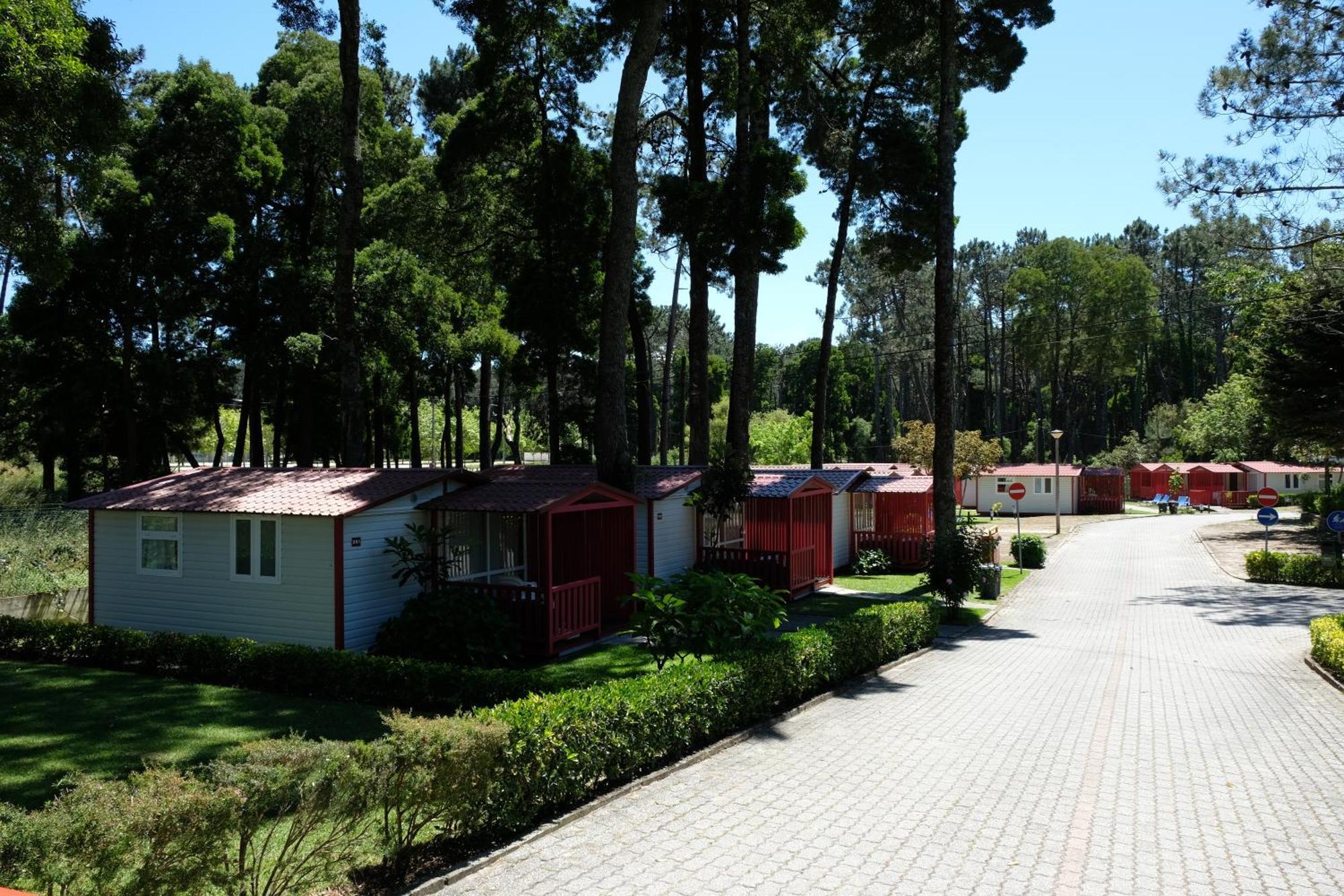 Отель Parque De Campismo Orbitur Каминья Экстерьер фото